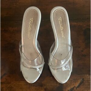 Women’s clear posing heels for bikini or figure competitions.